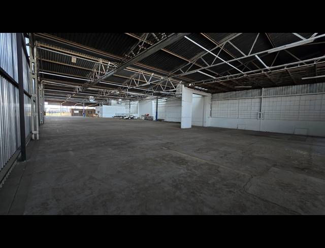 1,458M² WAREHOUSE TO LET IN ISANDO